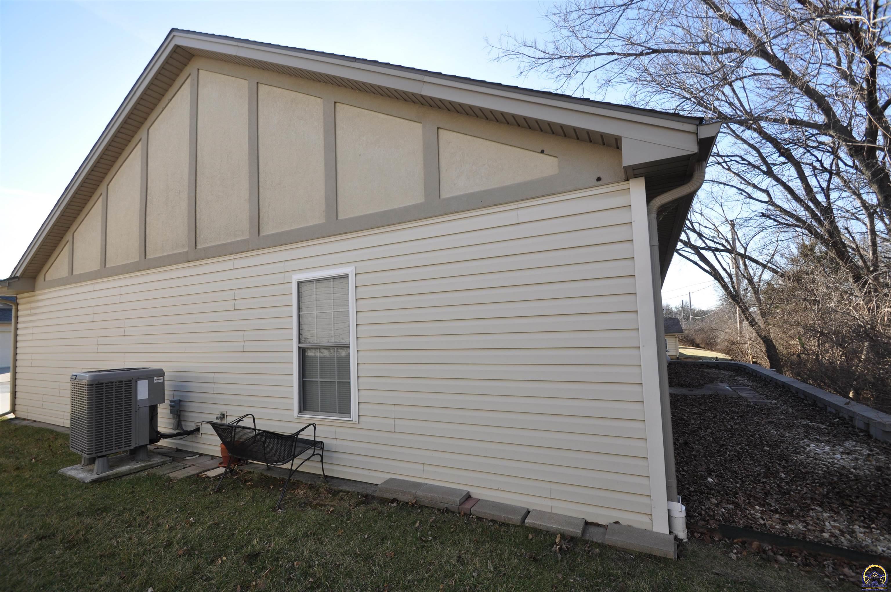 5822 Southwest Sterling Lane Topeka, KS 66604 - Photo 47 of 51 side view