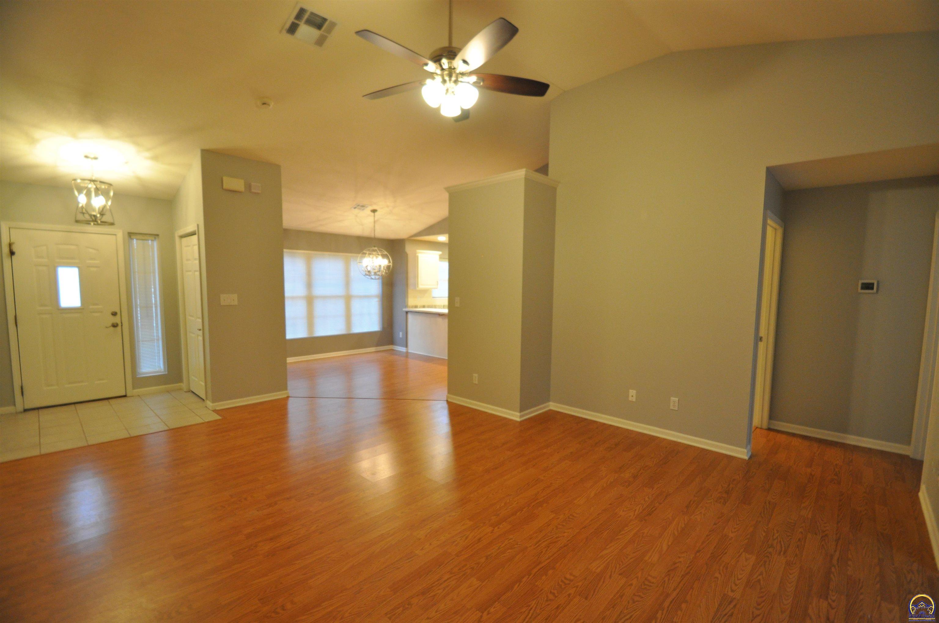 5822 Southwest Sterling Lane Topeka, KS 66604 - Photo 7 of 51 living room