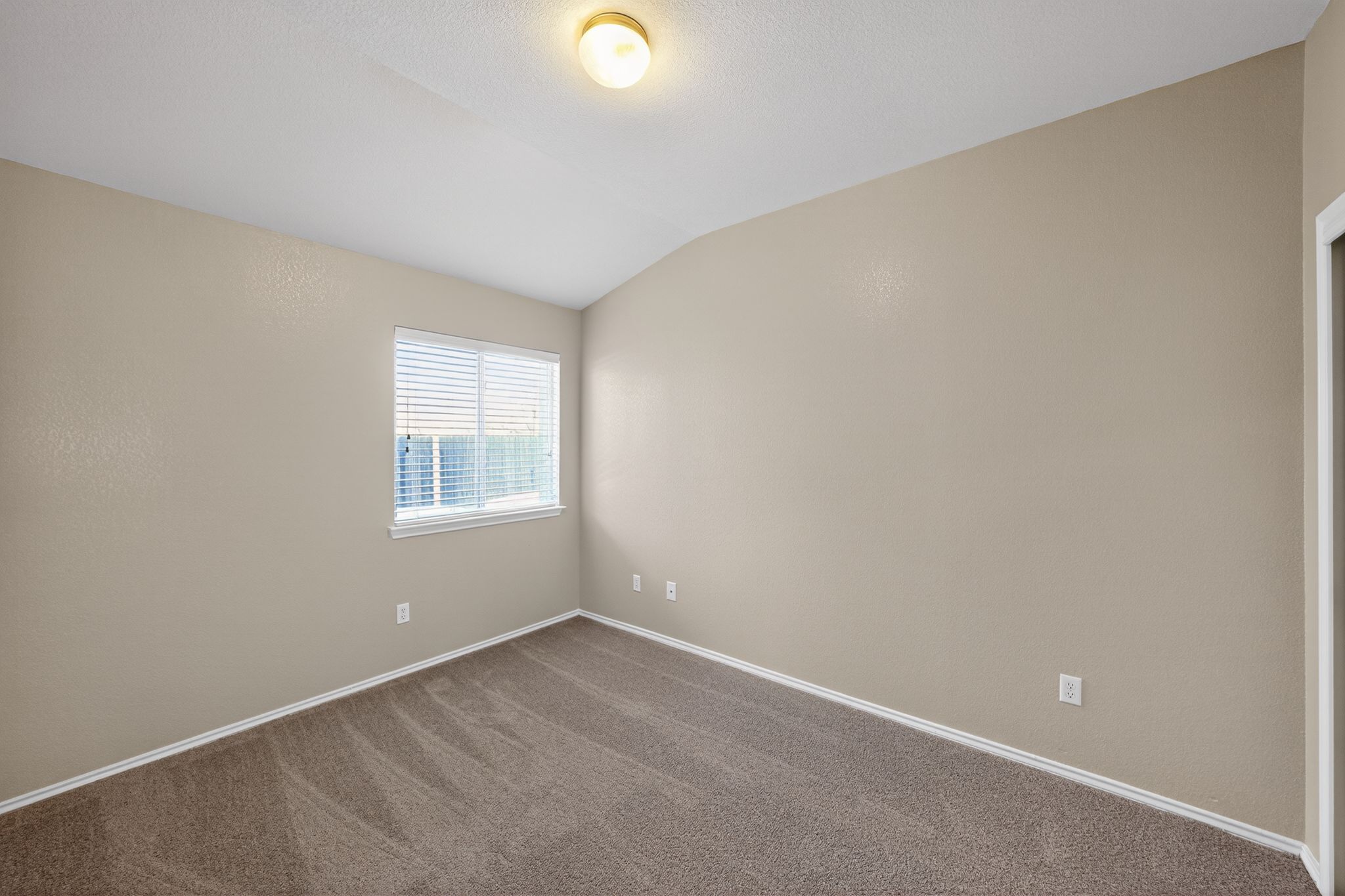 1007 Gentry Drive Leander, TX 78641 - Photo 25 of 35 an empty room with windows