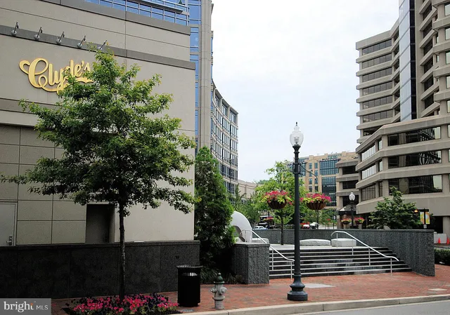a view of building with a street