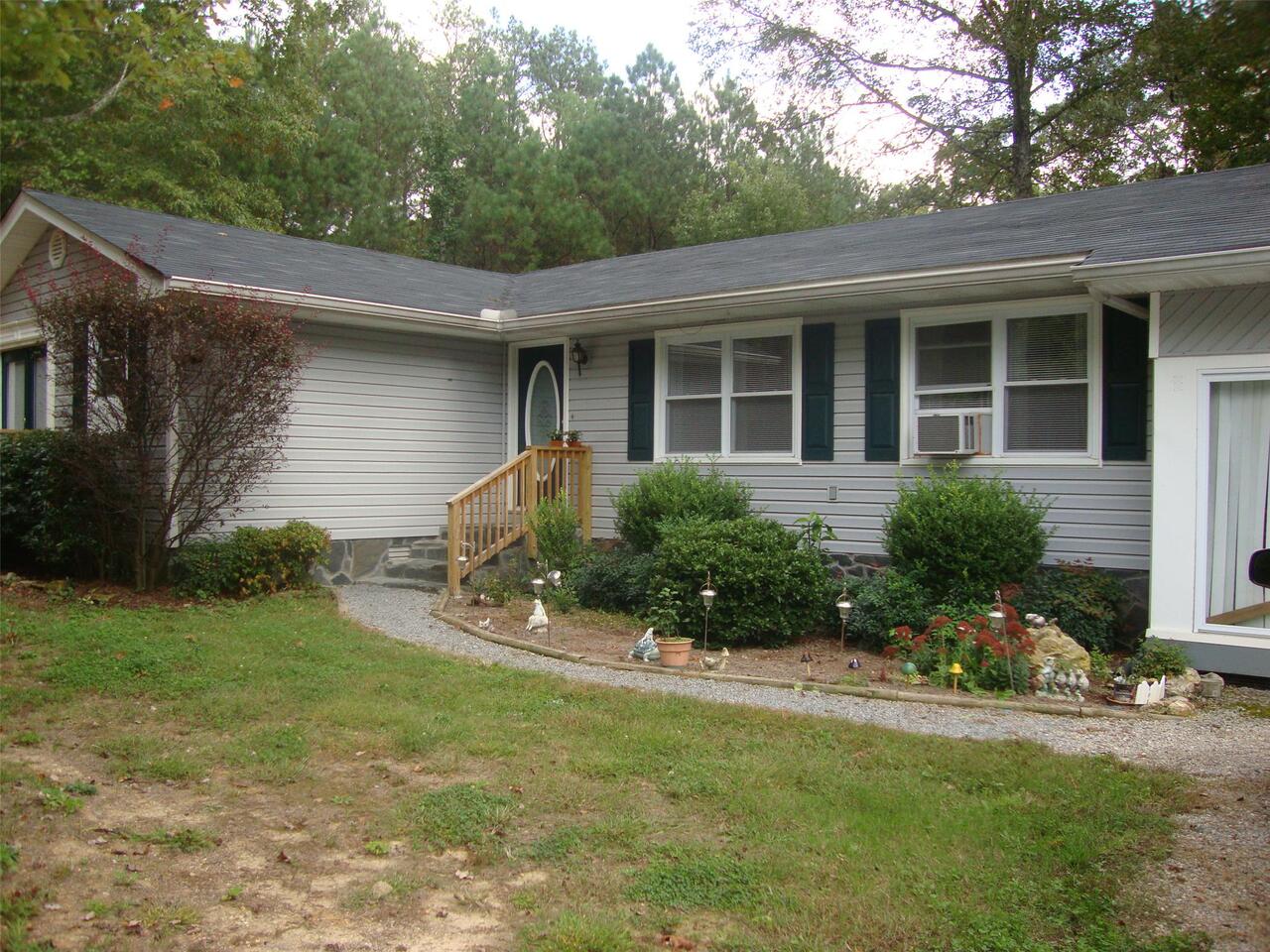 FRONT RIGHT VIEW OF HOME