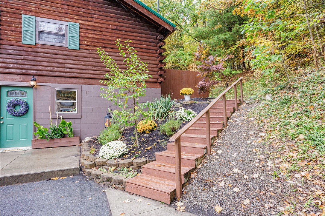 6284 Knapp Road Canandaigua Town, NY 14424 - Photo 7 of 49