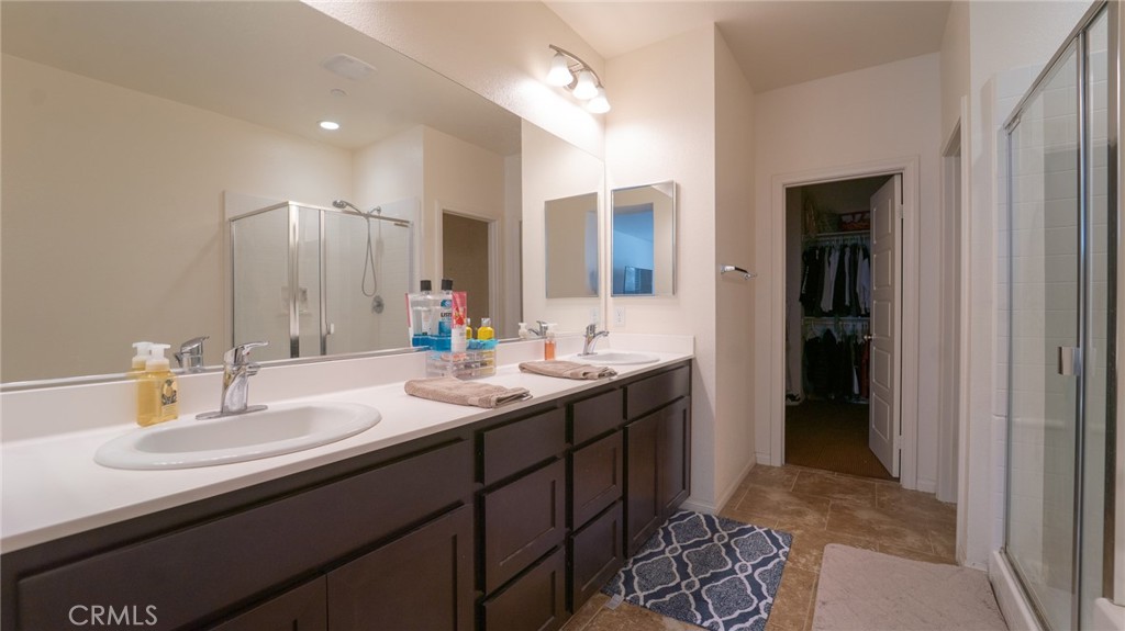 2469 Blossom Ridge Court, Unit 3 Simi Valley, CA 93063 - Photo 20 of 30