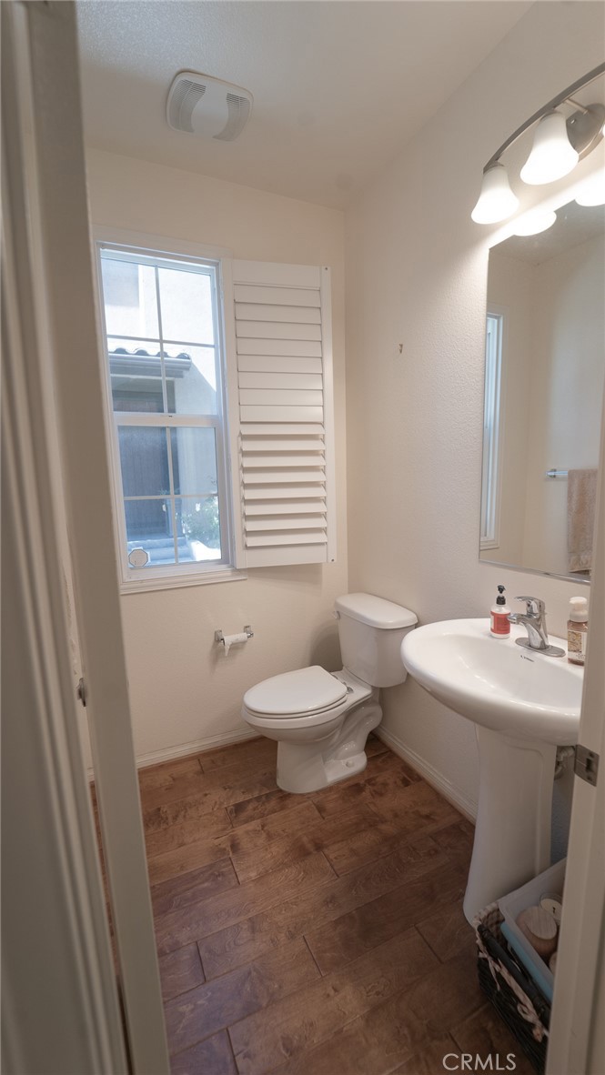 2469 Blossom Ridge Court, Unit 3 Simi Valley, CA 93063 - Photo 7 of 30