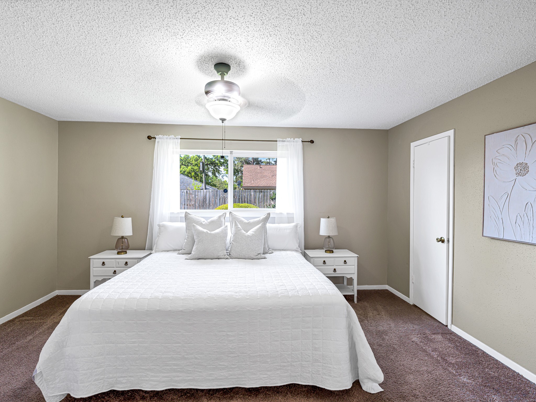 6230 Sunnygate Drive Spring, TX 77373 - Photo 18 of 33 Primary bedroom easily accommodates a king sized bed and furnishings.
