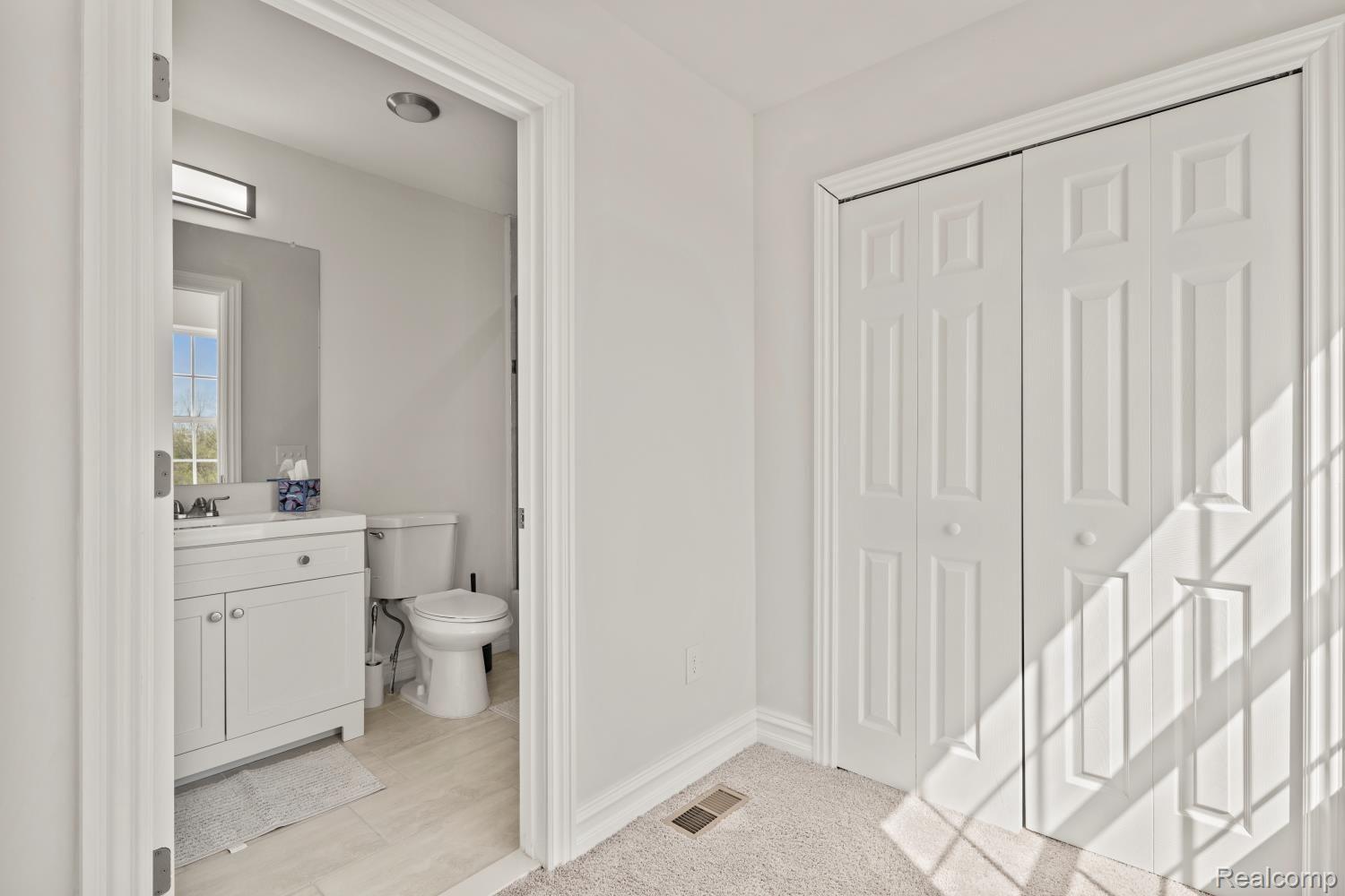 3229 Lohr Road Ann Arbor, MI 48108 - Photo 21 of 23