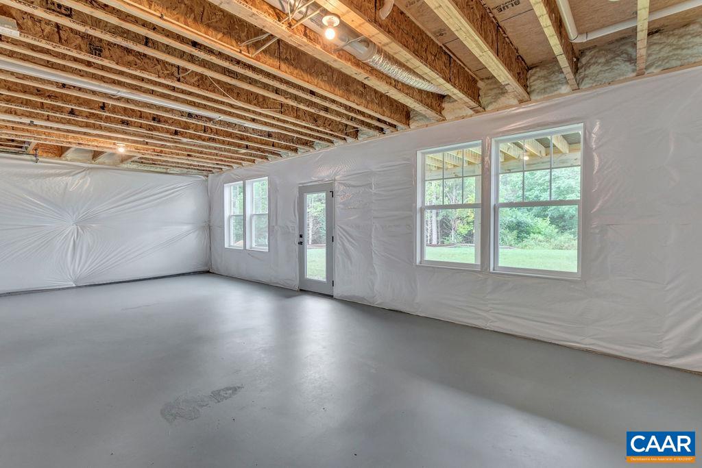 62 A Springdale Road Waynesboro, VA 22980 - Photo 32 of 37 a view of a ceiling fan and window