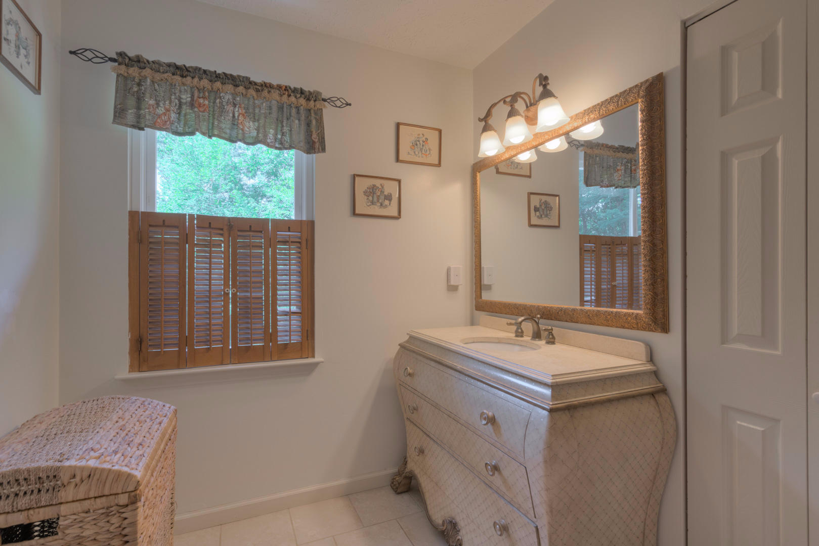 272 Bluebird Road Northeast Floyd, VA 24091 - Photo 24 of 62 2nd Full Floor Bathroom