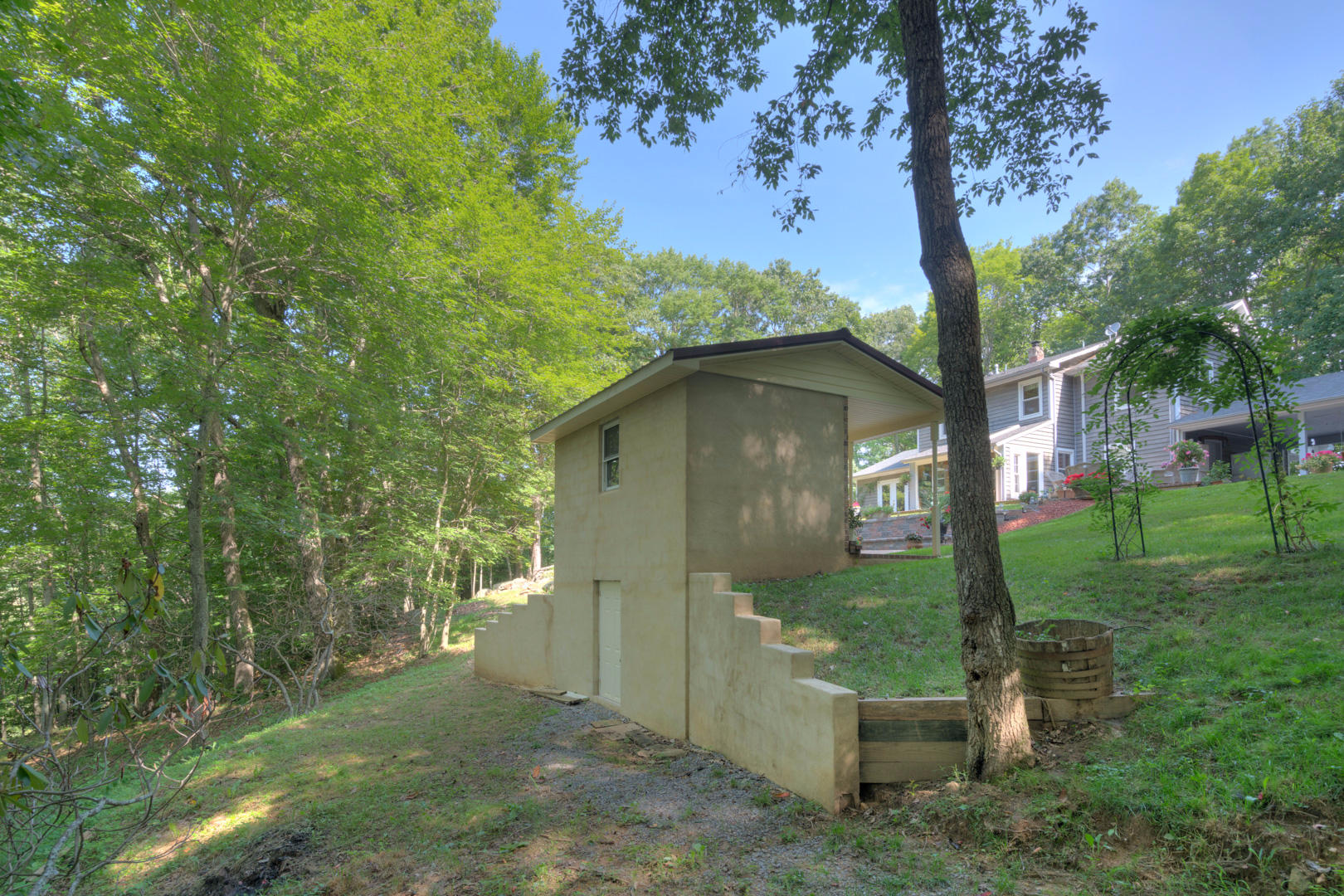 272 Bluebird Road Northeast Floyd, VA 24091 - Photo 28 of 62 Potting Shed/Root Cellar