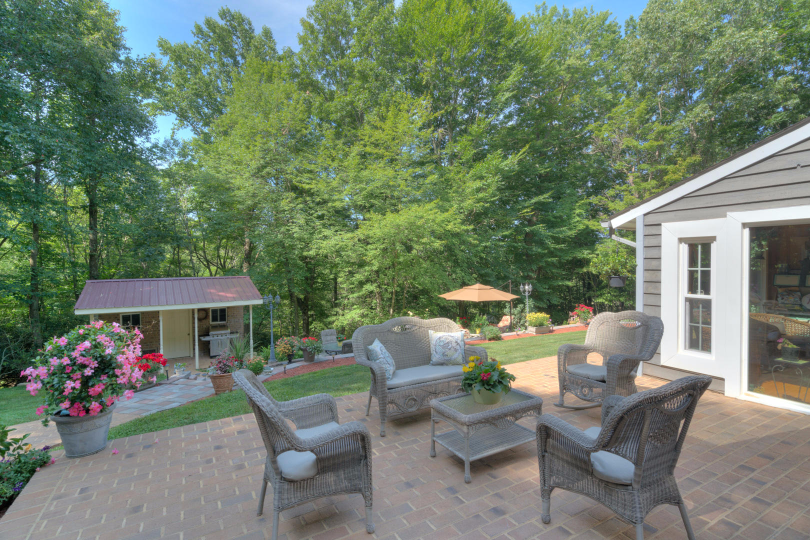 272 Bluebird Road Northeast Floyd, VA 24091 - Photo 39 of 62 Upper Patio