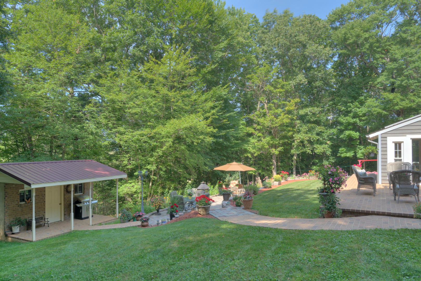 272 Bluebird Road Northeast Floyd, VA 24091 - Photo 41 of 62 Side View