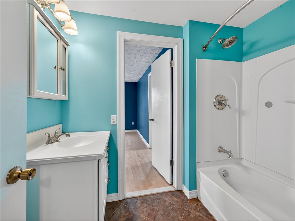 95 Summit Street Perinton, NY 14450 - Photo 27 of 33