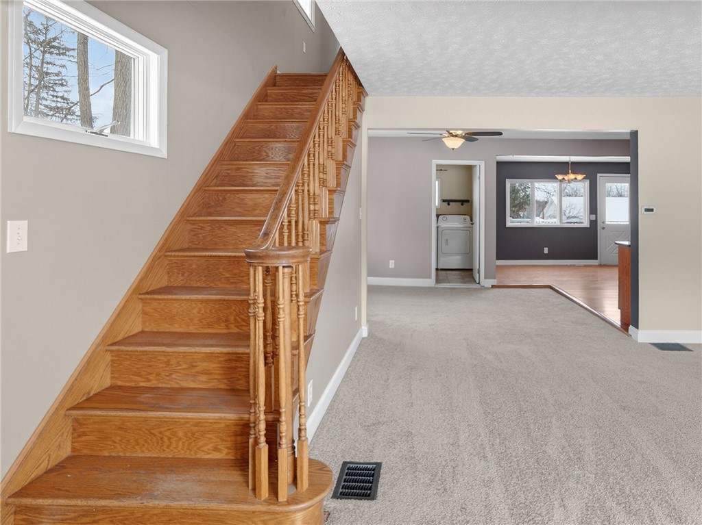 95 Summit Street Perinton, NY 14450 - Photo 5 of 33