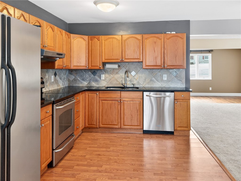 95 Summit Street Perinton, NY 14450 - Photo 9 of 33