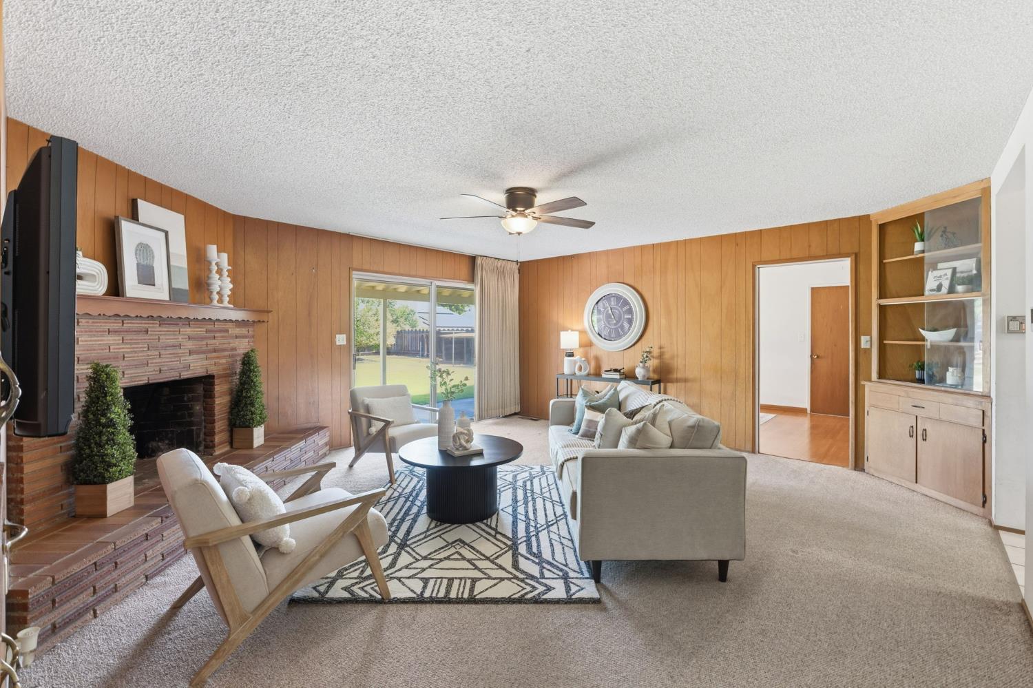 5396 West Clinton Avenue Fresno, CA 93722 - Photo 10 of 39