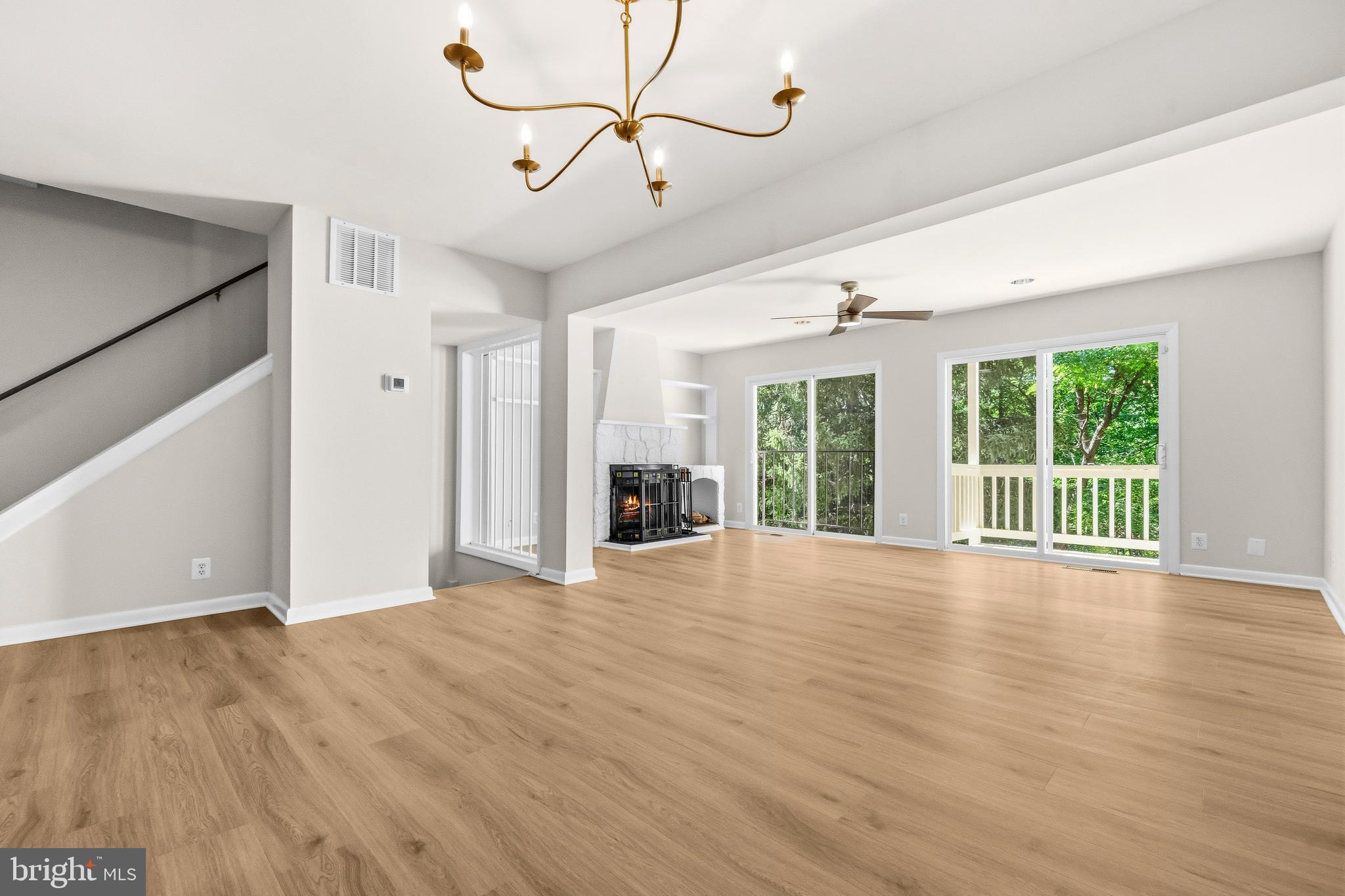 1604 Valencia Way Reston, VA 20190 - Photo 4 of 50