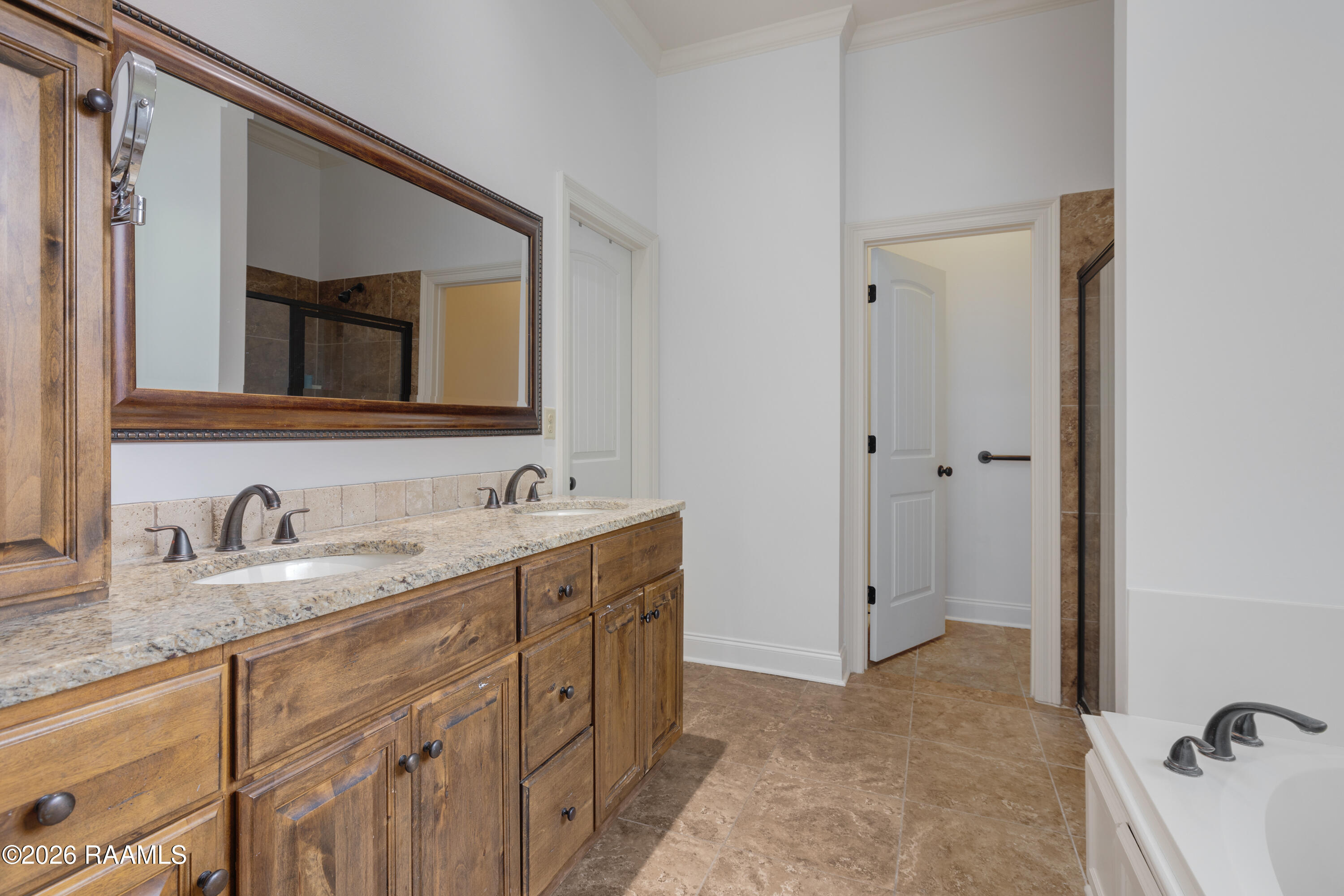 117 Range Drive Lafayette, LA 70508 - Photo 12 of 24 Primary Bathroom