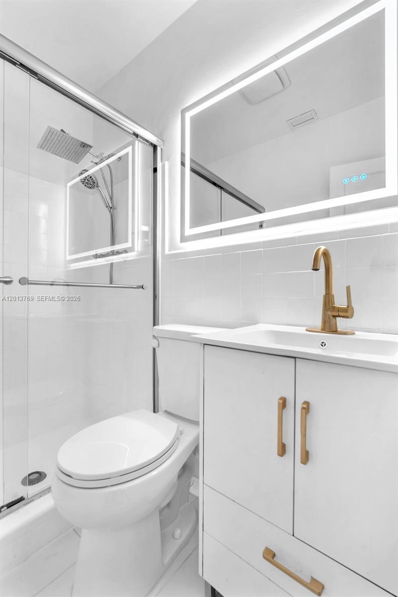 470 Northeast 113th Street, Unit 1 Miami, FL 33161 - Photo 38 of 56 Photo 39