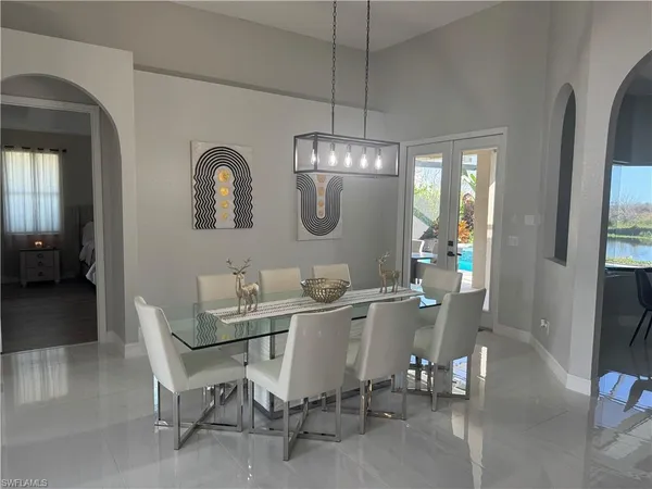 $1,200,000 | 18445 Royal Hammock Boulevard, Naples, FL 34114