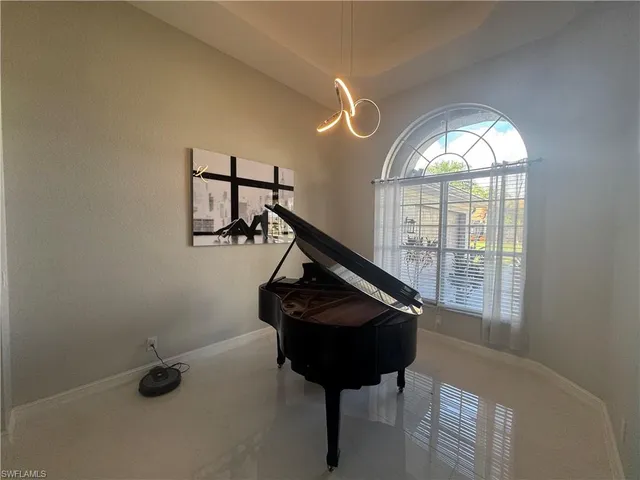 $1,200,000 | 18445 Royal Hammock Boulevard, Naples, FL 34114