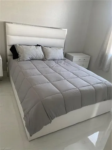 $1,200,000 | 18445 Royal Hammock Boulevard, Naples, FL 34114