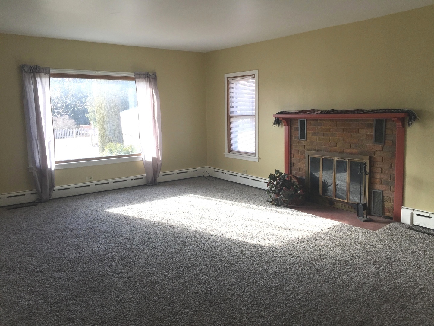 416 Chicago Road Paw Paw, IL 61353 - Photo 5 of 23 Gallery Image 5