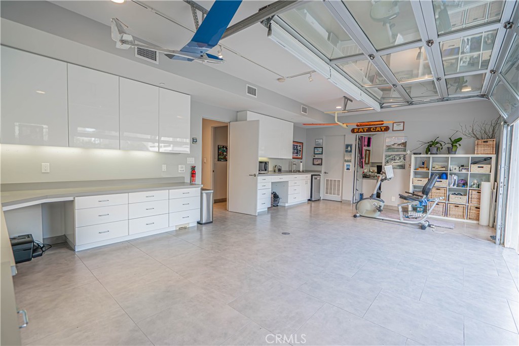 5220 Terramar Way Oxnard, CA 93035 - Photo 25 of 75 a view of a storage & utility room