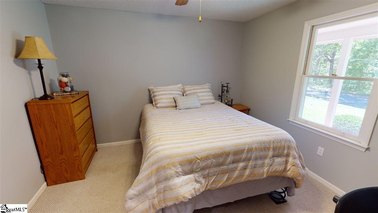 171 Larkwood Road Liberty, SC 29657 - Photo 8 of 33 Gallery Image 8