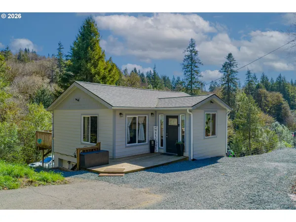 a house view with a outdoor space