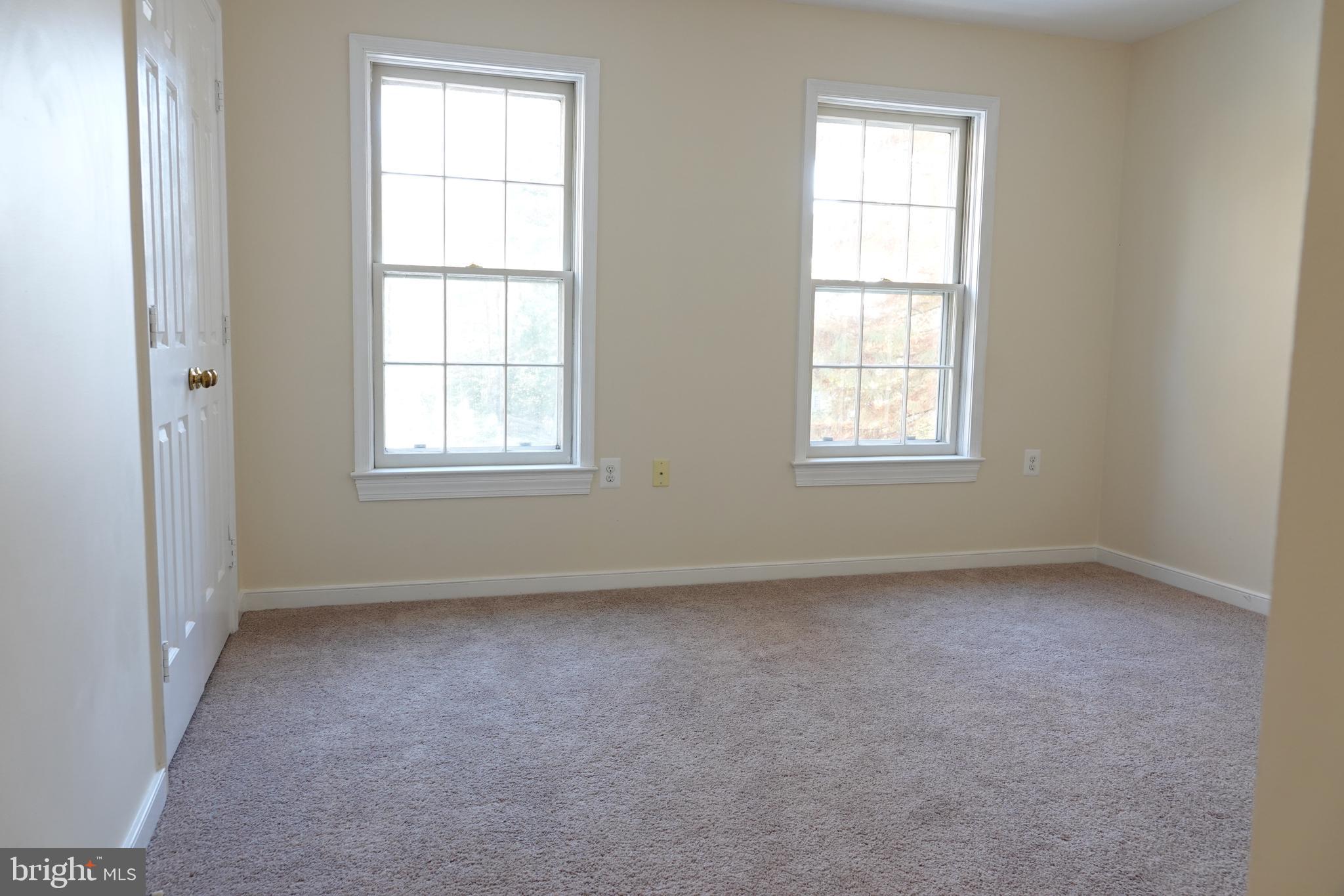 10295 Dunn Meadow Road Vienna, VA 22182 - Photo 25 of 37