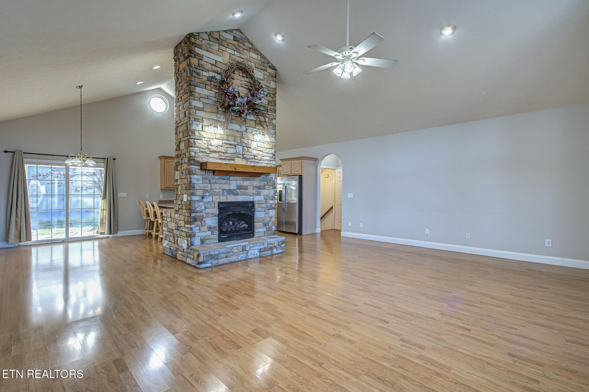 3763 Bent Road Kodak, TN 37764 - Photo 16 of 53 3763 Bent Rd