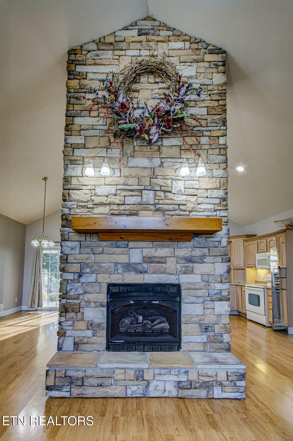 3763 Bent Road Kodak, TN 37764 - Photo 17 of 53 3763 Bent Rd