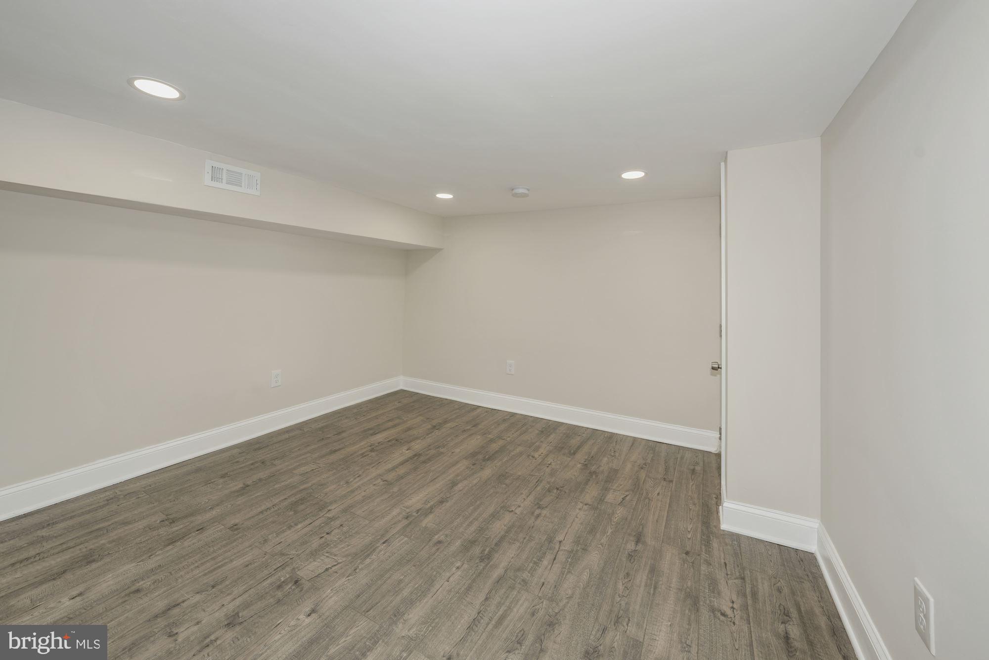 3623 Roland Avenue Baltimore, MD 21211 - Photo 27 of 38 Gallery Image 27