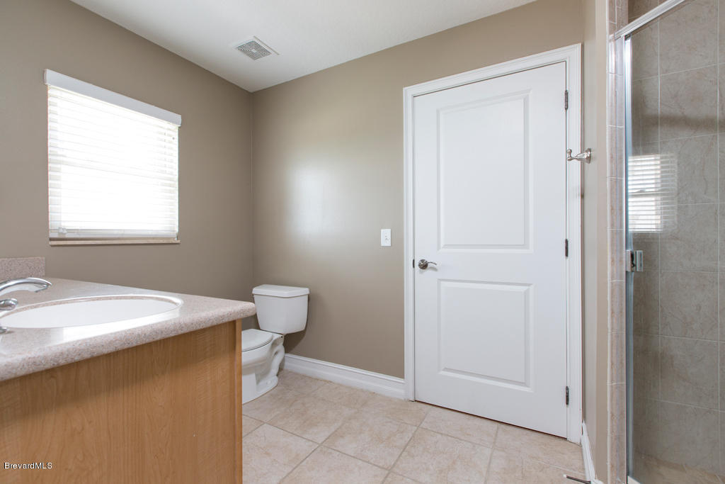 29 Riverside Drive, Unit 502 Cocoa, FL 32922 - Photo 17 of 27 Bathroom 3