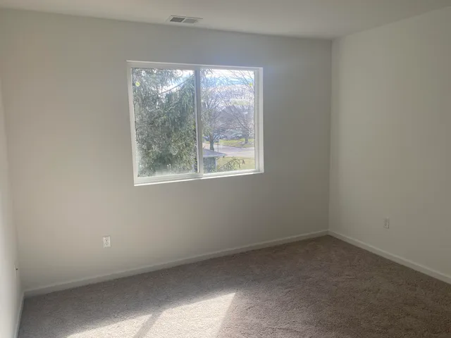 $273,900 | 1050 Rebecca Street, Unit 18, Marshall, MI 49068