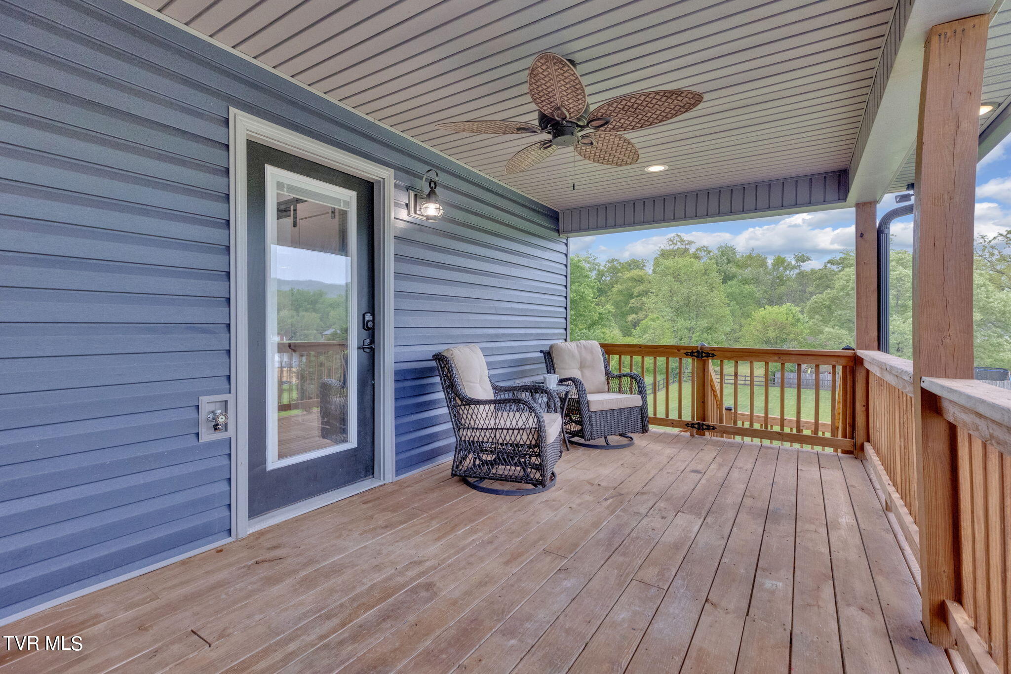 570 Garrison Hollow Road Elizabethton, TN 37643 - Photo 54 of 70 19-web-or-mls-217A3250