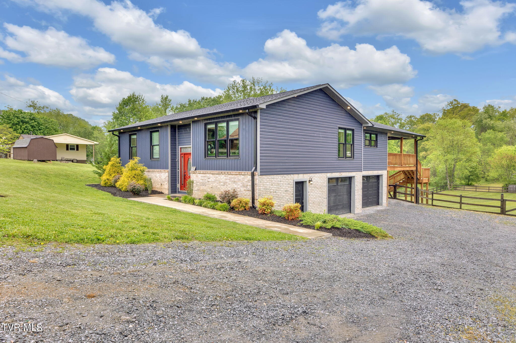 570 Garrison Hollow Road Elizabethton, TN 37643 - Photo 61 of 70 38-web-or-mls-217A3355