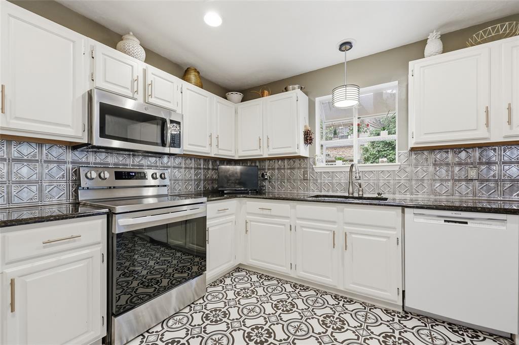 9702 Southwest 52 Lane Gainesville, FL 32608 - Photo 11 of 40