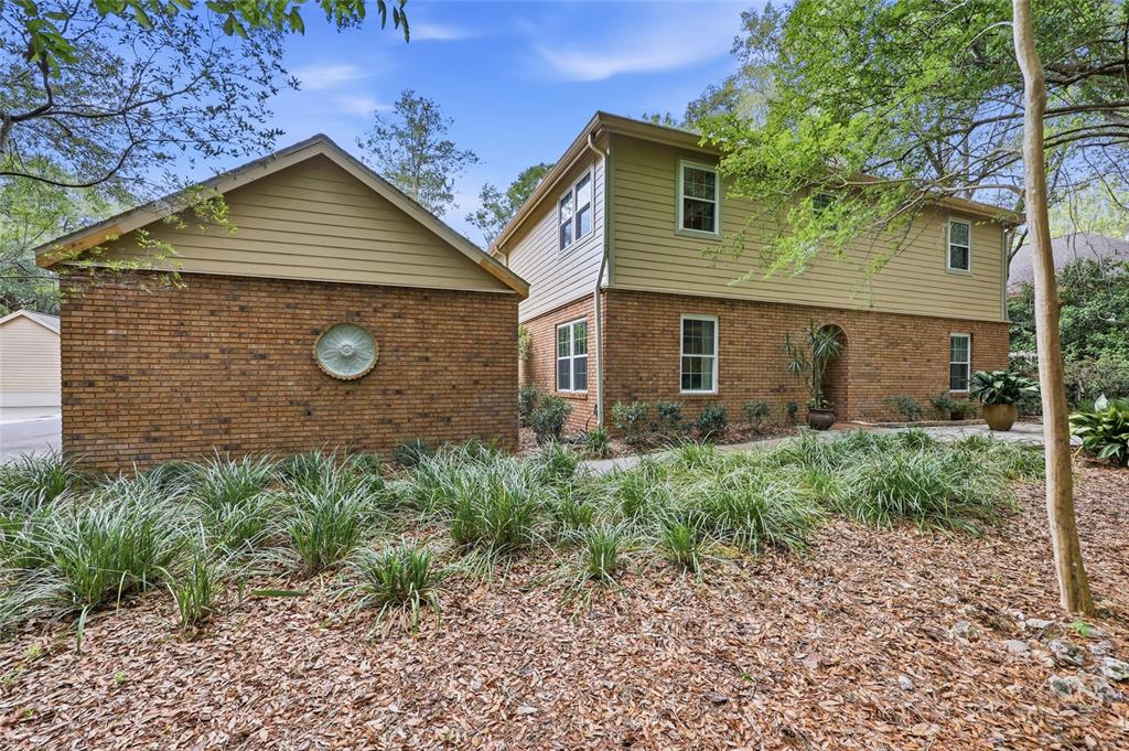 9702 Southwest 52 Lane Gainesville, FL 32608 - Photo 2 of 40