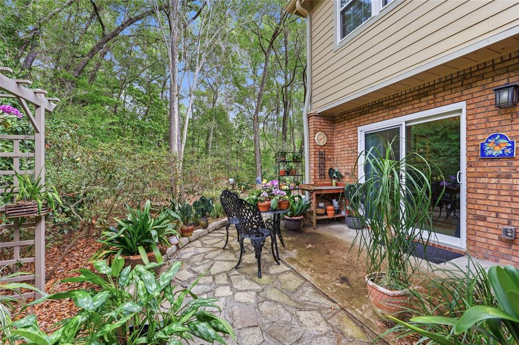 9702 Southwest 52 Lane Gainesville, FL 32608 - Photo 24 of 40