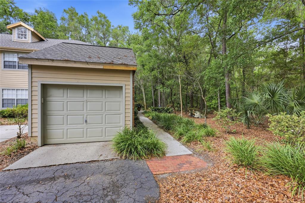 9702 Southwest 52 Lane Gainesville, FL 32608 - Photo 26 of 40