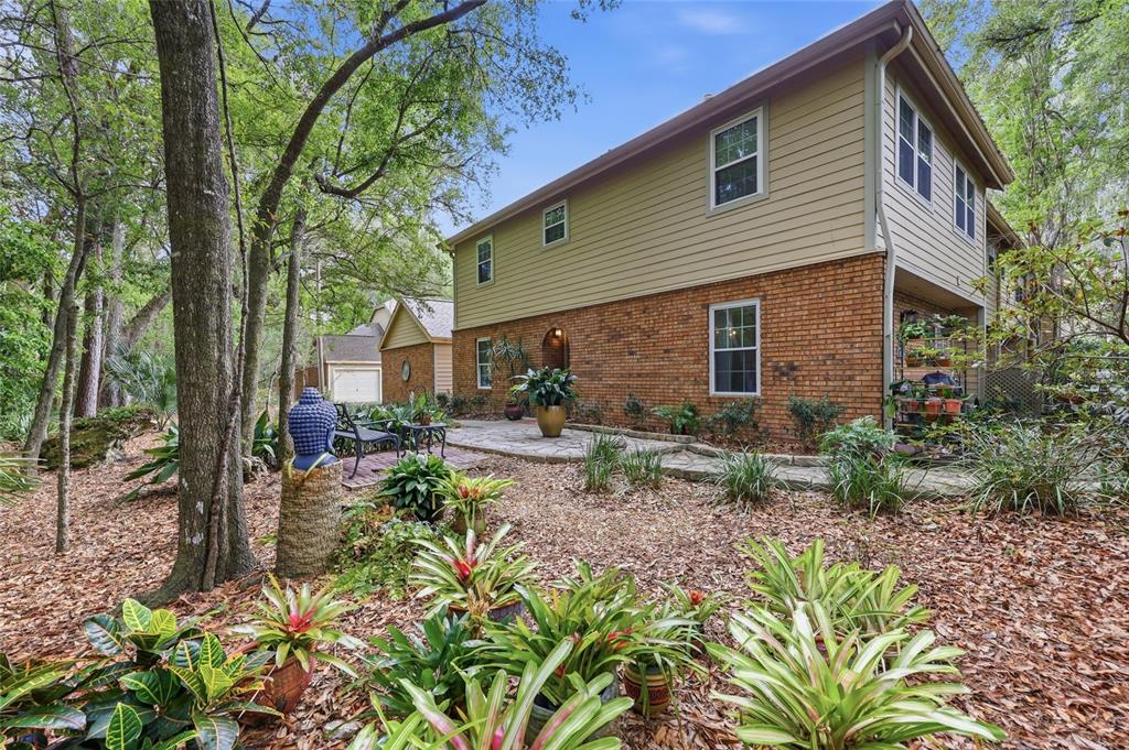 9702 Southwest 52 Lane Gainesville, FL 32608 - Photo 3 of 40