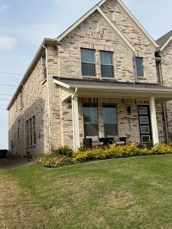 $350,741 | 1013 Carnation Drive, Crowley, TX 76036