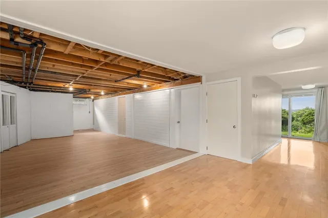 $1,199,900 | 55 West Main Road, Little Compton, RI 02837