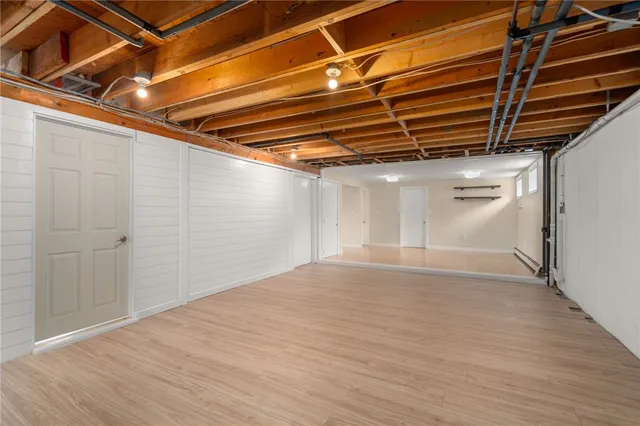 $1,199,900 | 55 West Main Road, Little Compton, RI 02837