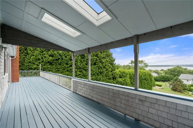 $1,199,900 | 55 West Main Road, Little Compton, RI 02837