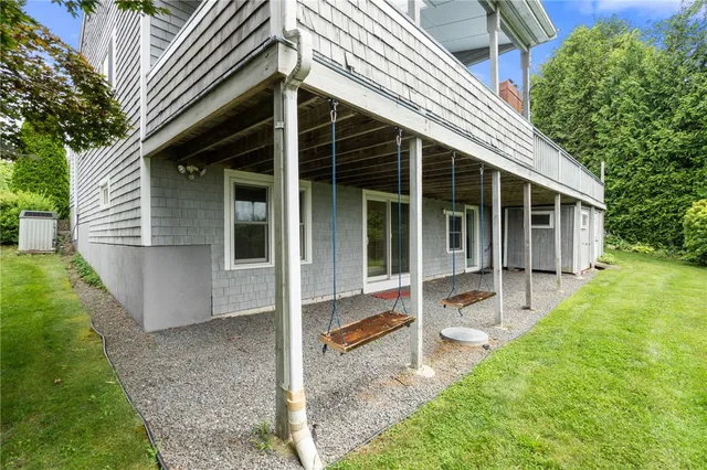 $1,199,900 | 55 West Main Road, Little Compton, RI 02837