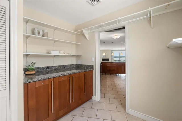 $1,199,900 | 55 West Main Road, Little Compton, RI 02837