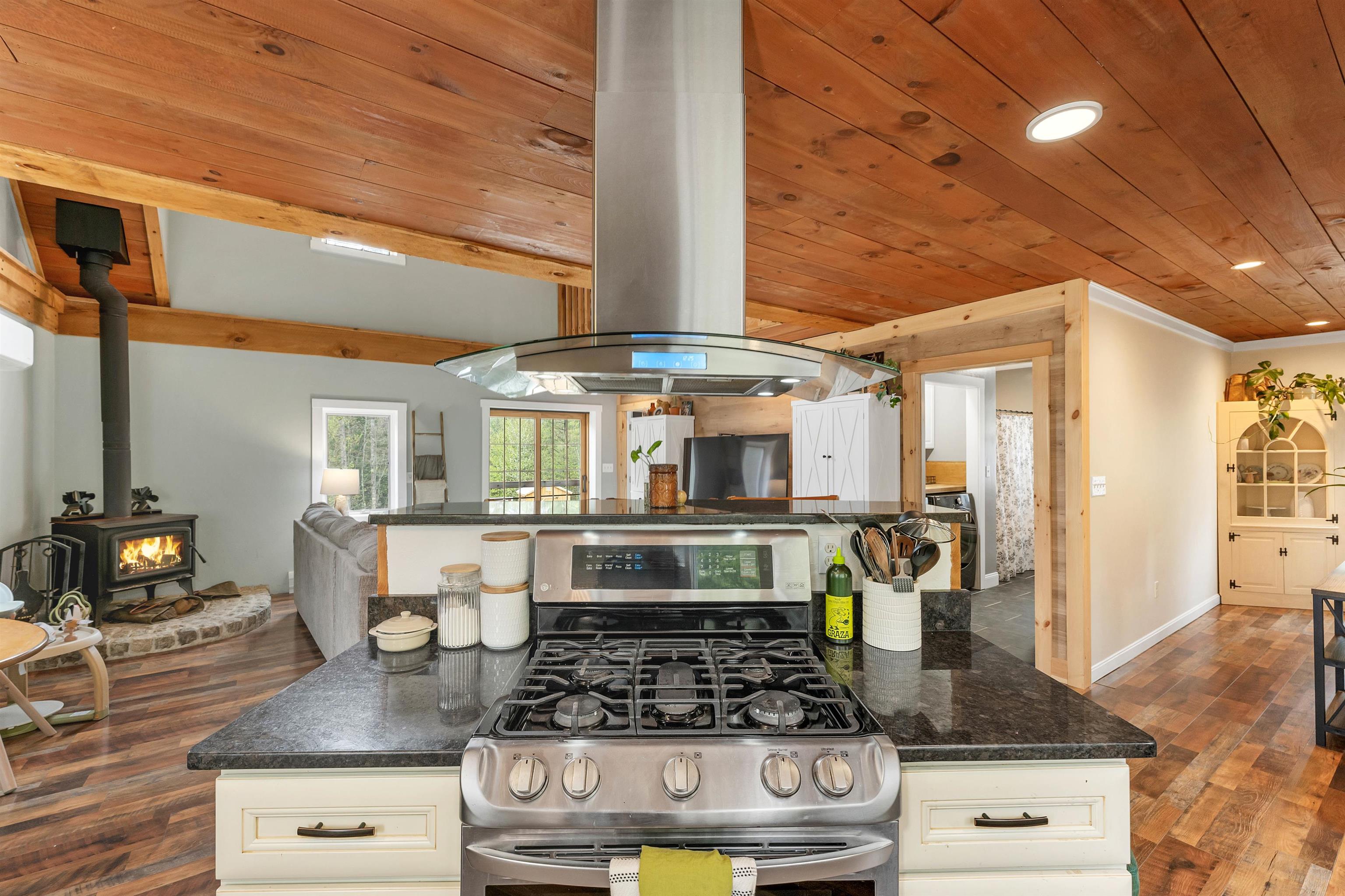 194 Hurricane Road Belmont, NH 03220 - Photo 23 of 59