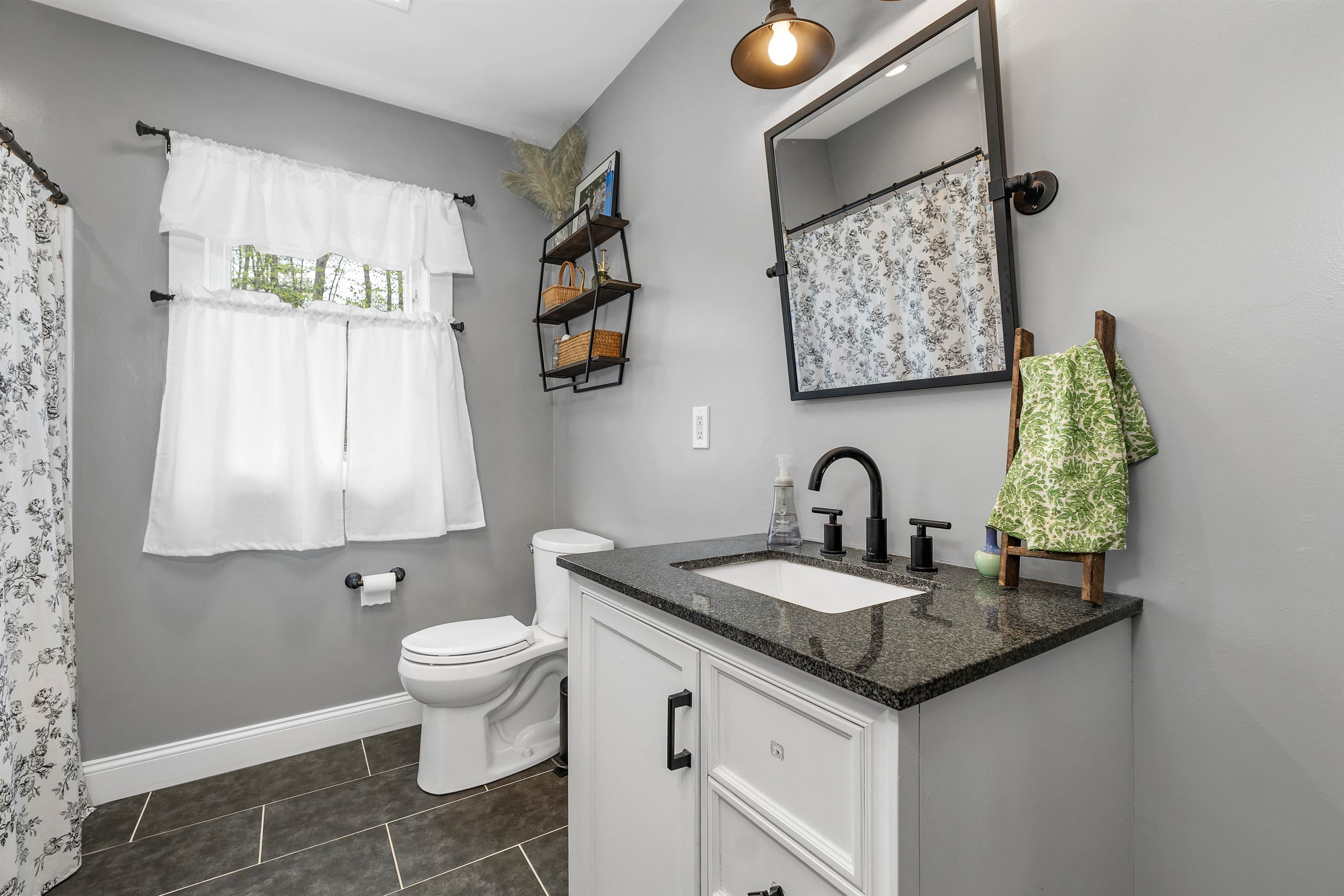 194 Hurricane Road Belmont, NH 03220 - Photo 51 of 59